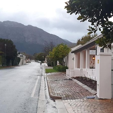 Petit Ermitage Bed & Breakfast Franschhoek Eksteriør bilde